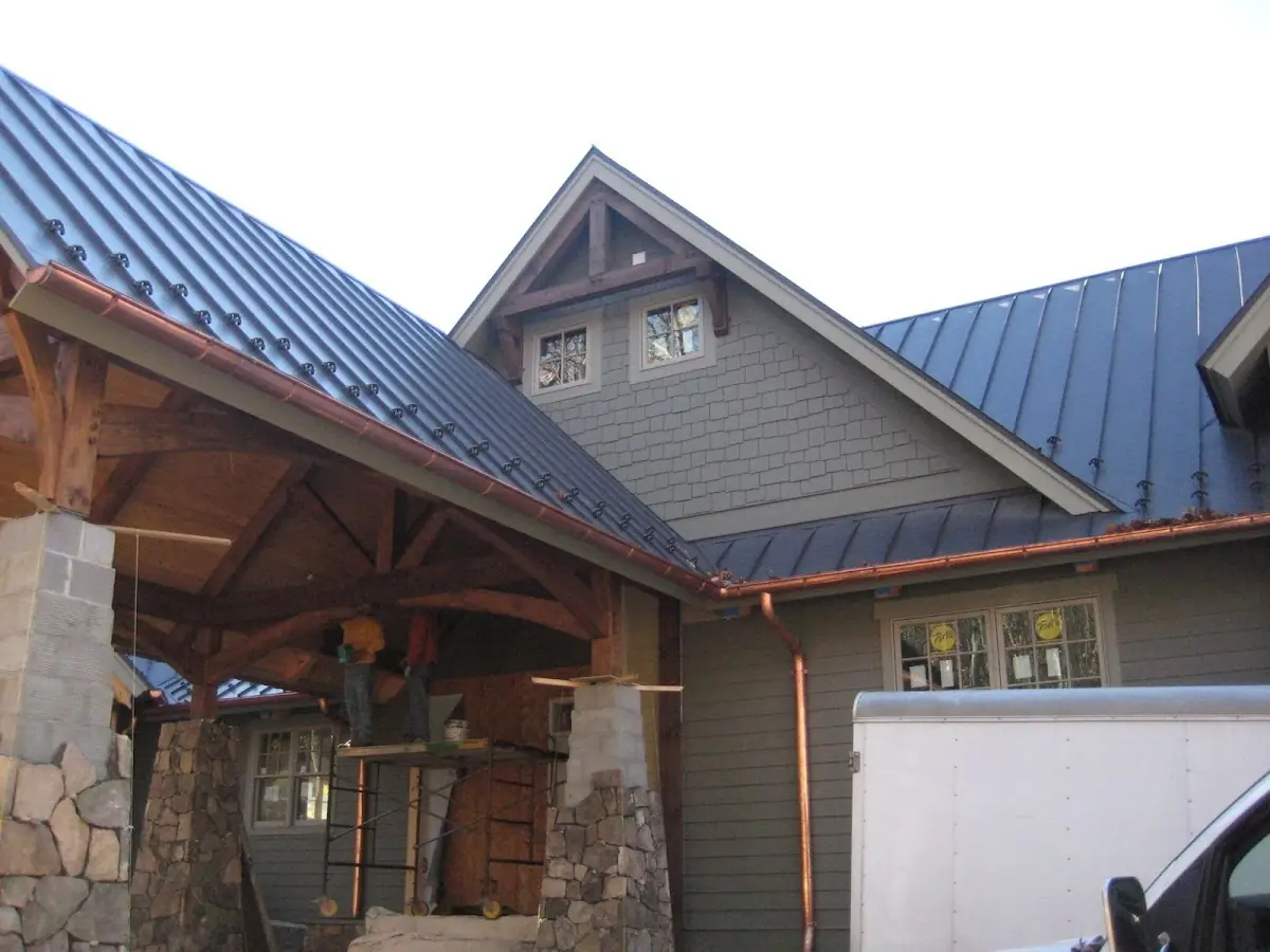 Craftsman Roofing team delivering quality roofing work in Forest Manor